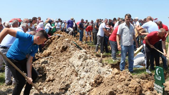 Bosna Savaşının 6 kurbanı daha toprağa verildi