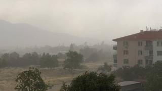 İzmir'de fırtına etkili oldu