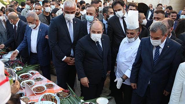 Bakanlar Ersoy ve Varank, Gastronomi Merkezinin açılışına katıldı