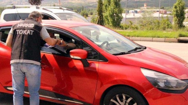 Tokatta polis ekipleri uyuşturucu konusunda vatandaşları bilgilendirdi