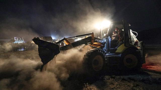 Hatay Kırıkhan OSB için ilk kepçe Bakan Varanktan