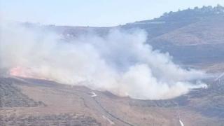 Sivil Yahudi işgalciler Filistinlilere ait tarım arazisini ateşe verdi