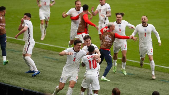 İngiliz futbolculardan hükümete ırkçılık eleştirisi