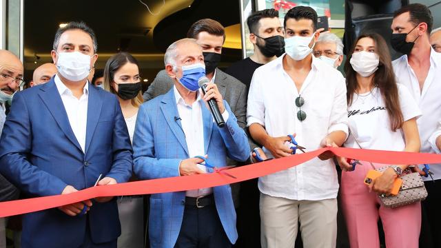 Beşiktaşlı futbolcu Necip Uysalın ismi spor tesisine verildi