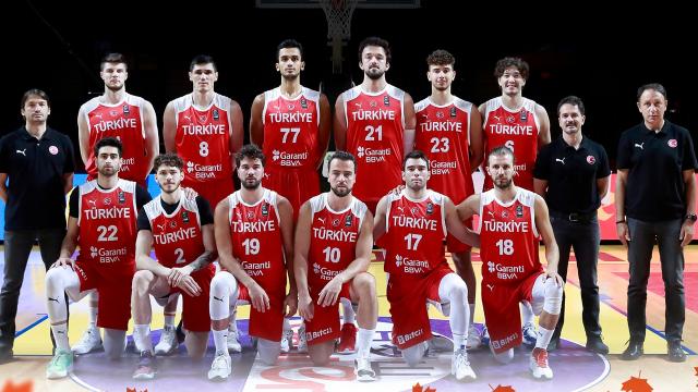 12 Dev Adam yarı finalde Yunanistanla karşılaşacak