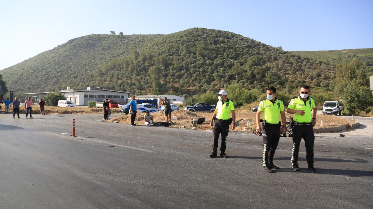 Muğla'da kamyonla çarpışan motosikletin sürücüsü öldü