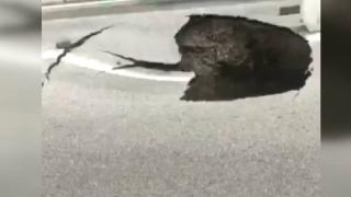 Bursa'da sağanak sonrası yol çöktü