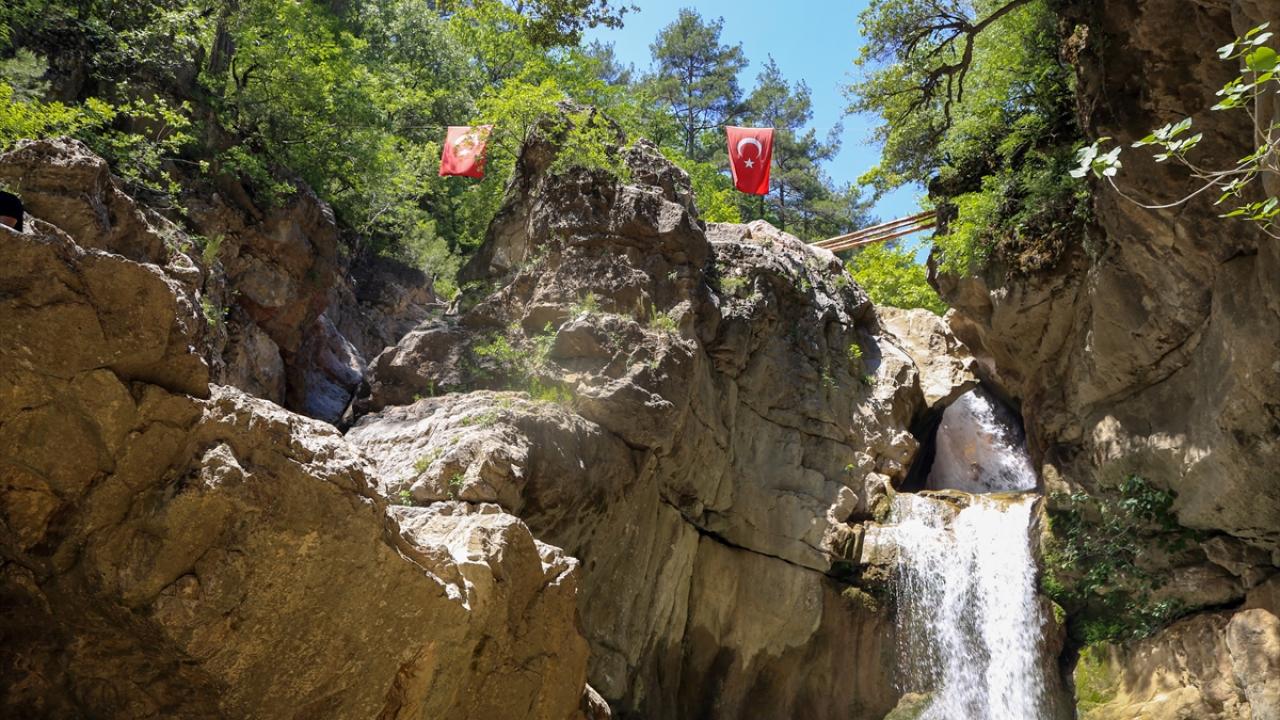 "Yerli ve yabancı turistlerimiz geliyor"