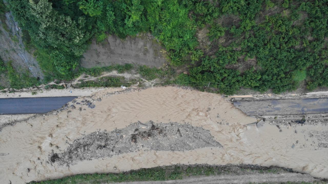 Mahsur kalan 47 kişi kurtarıldı