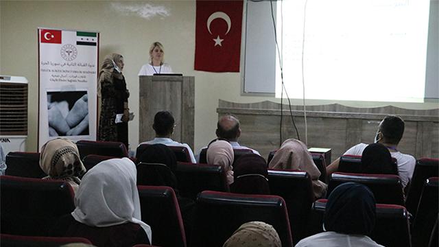 Barış Pınarı bölgesinde ebelik semineri düzenlendi