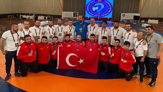 İşitme engelli milli sporculardan 8i altın 29 madalya