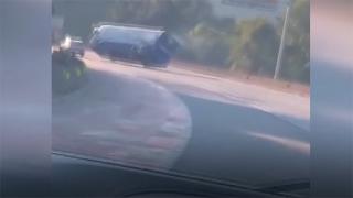 Portekiz'de virajı alamayan takım otobüsü devrildi: 2 ölü