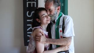 Suriyeli baba ile kızı 12 yıl sonra kavuştu