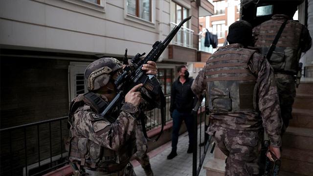 Jandarmanın uyuşturucu operasyonunda 2 şüpheli tutuklandı