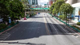 Tayland'da Covid-19 kısıtlamaları hayata geçirildi