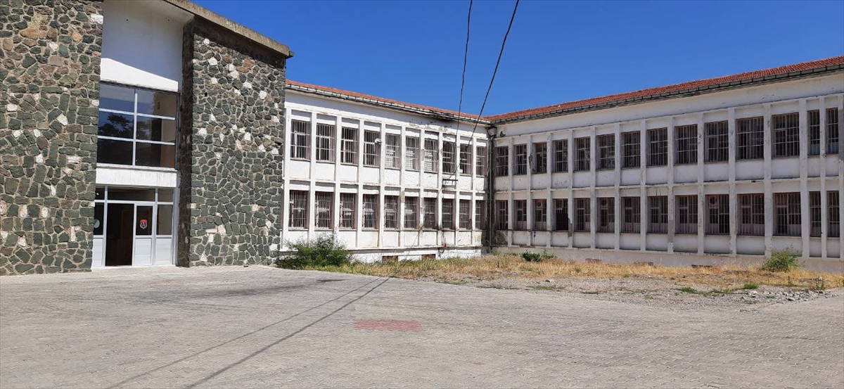 600 bin hükümlüyü barındırdı