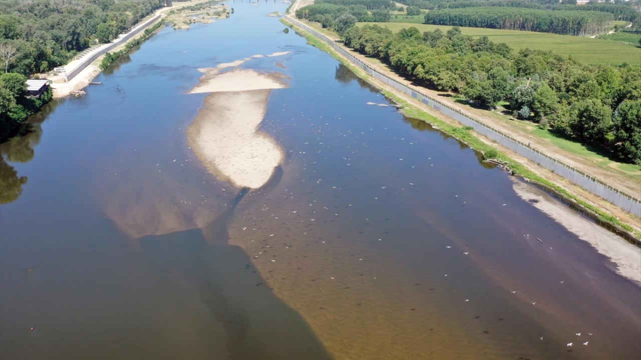 Nehirlerde buharlaşma arttı
