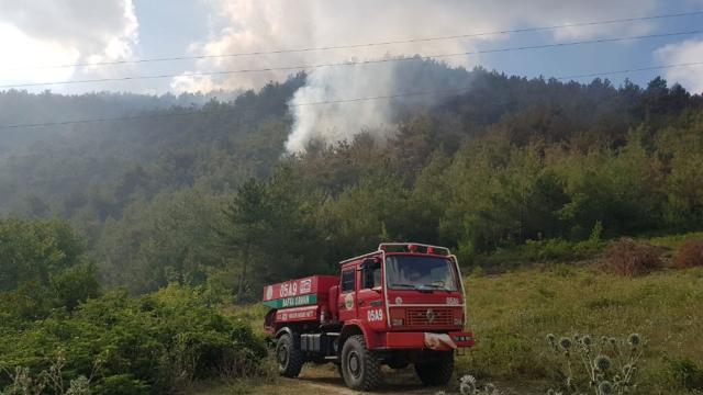 Bafradaki yangın 12 saat sonra kontrol altına alındı