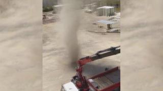 Şantiyede hortum çıktı