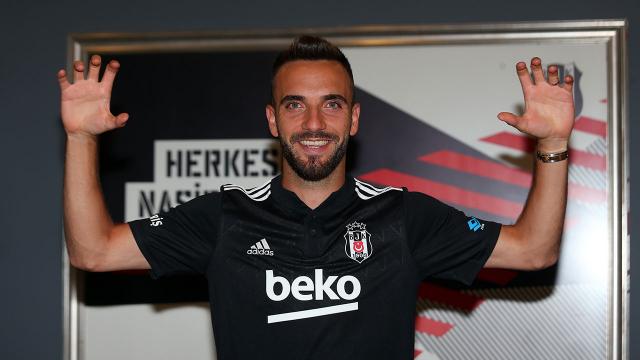 Beşiktaş, Kenan Karamanı kadrosuna kattı
