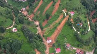 Rize'deki çay bahçelerinde heyelan etkisi