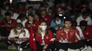 81 ilden gelen sporcular TBMM'de demokrasi nöbeti tutuyor