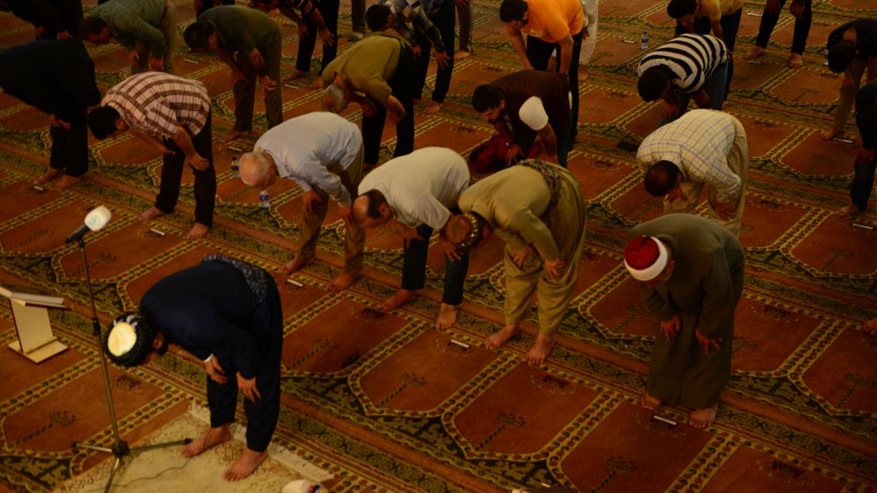 Diyanet İşleri Başkanlığı`ndan alınan verilere göre, illerdeki bayram namazı saatleri şöyle: