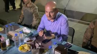 Cumhurbaşkanı Erdoğan Mehmetçikle bayramlaştı