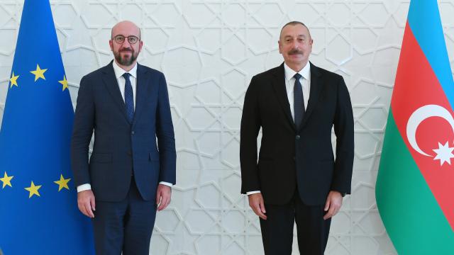 Aliyev, AB Konseyi Başkanı Michelle görüştü