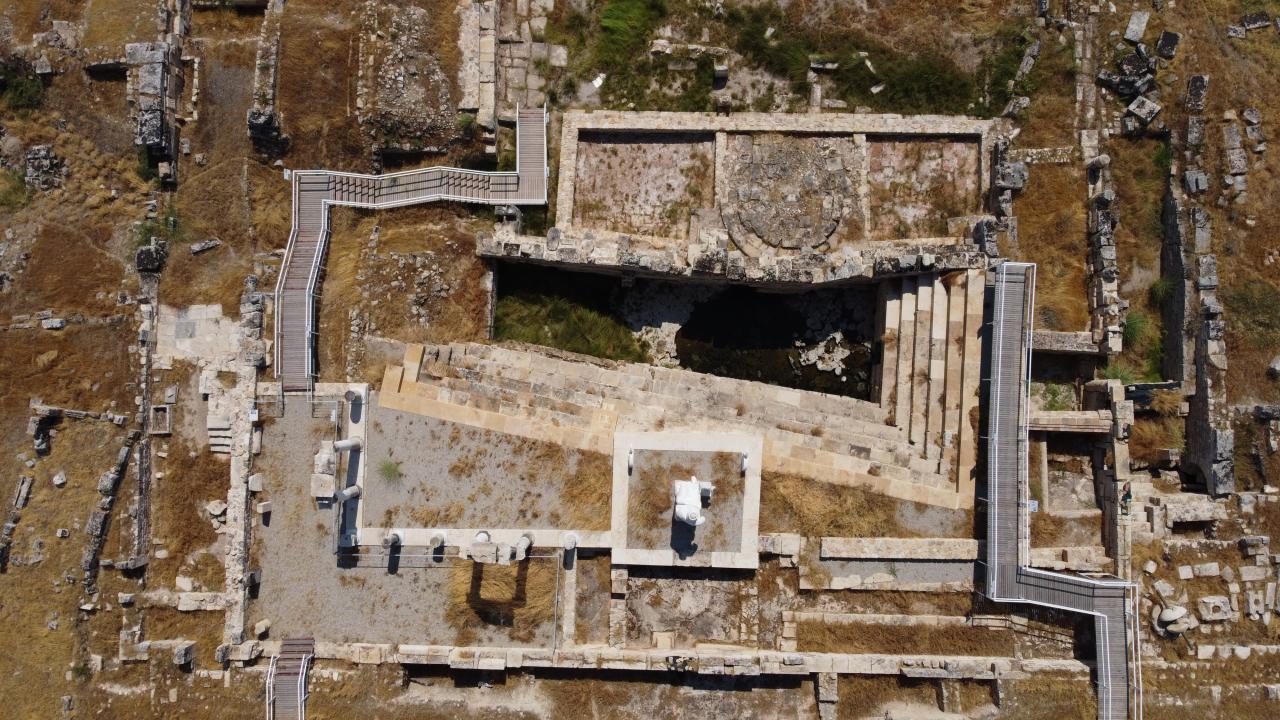 “Kapı sismik fayın bulunduğu yerden yükseliyor”