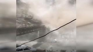 Hindistan'da yaşanan heyelan felaketi kamerada