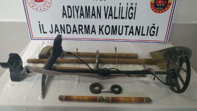 Kaçak kazı yapan şahıslara suçüstü: 5 gözaltı