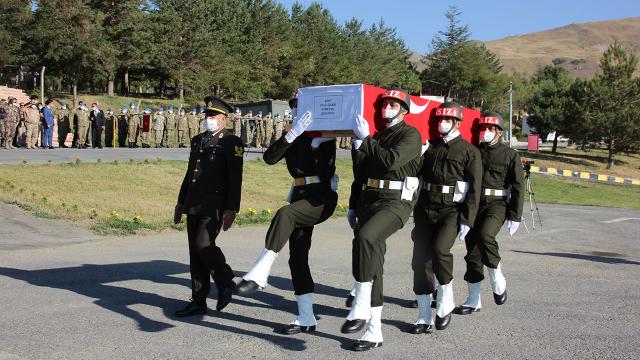 Şehit Piyade Uzman Çavuş Halil Çelebi için Hakkaride tören düzenlendi