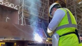 Dünyanın en büyük canlı balık taşıma gemisinin ilk kaynağı Bakan Varank'tan