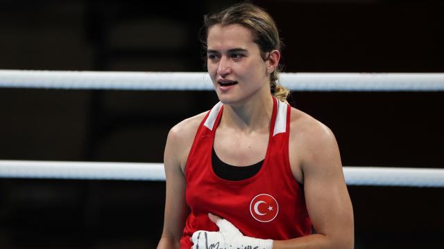 Milli boksör Esra Yıldız: Hedefim tabii ki altın madalya.