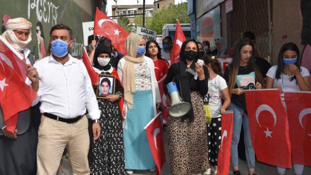 Evladına kavuşan 3 aile Hakkarili annelere umut oldu