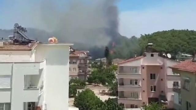 Kemerde çıkan yangın kontrol altında