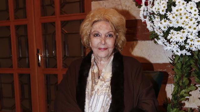 Devlet sanatçısı Nedret Güvenç hayatını kaybetti