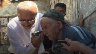 Cumhurbaşkanı Erdoğan, evi yanan vatandaşla görüştü