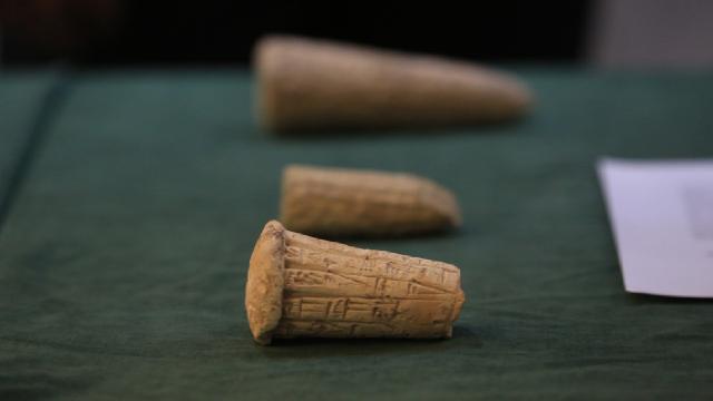 Iraktan kaçırılan binlerce tarihi eser ülkeye iade edildi