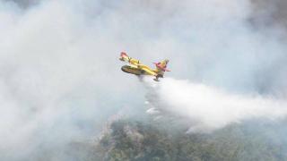 Yangın söndürme uçaklarının yoğun mesaisi sürüyor