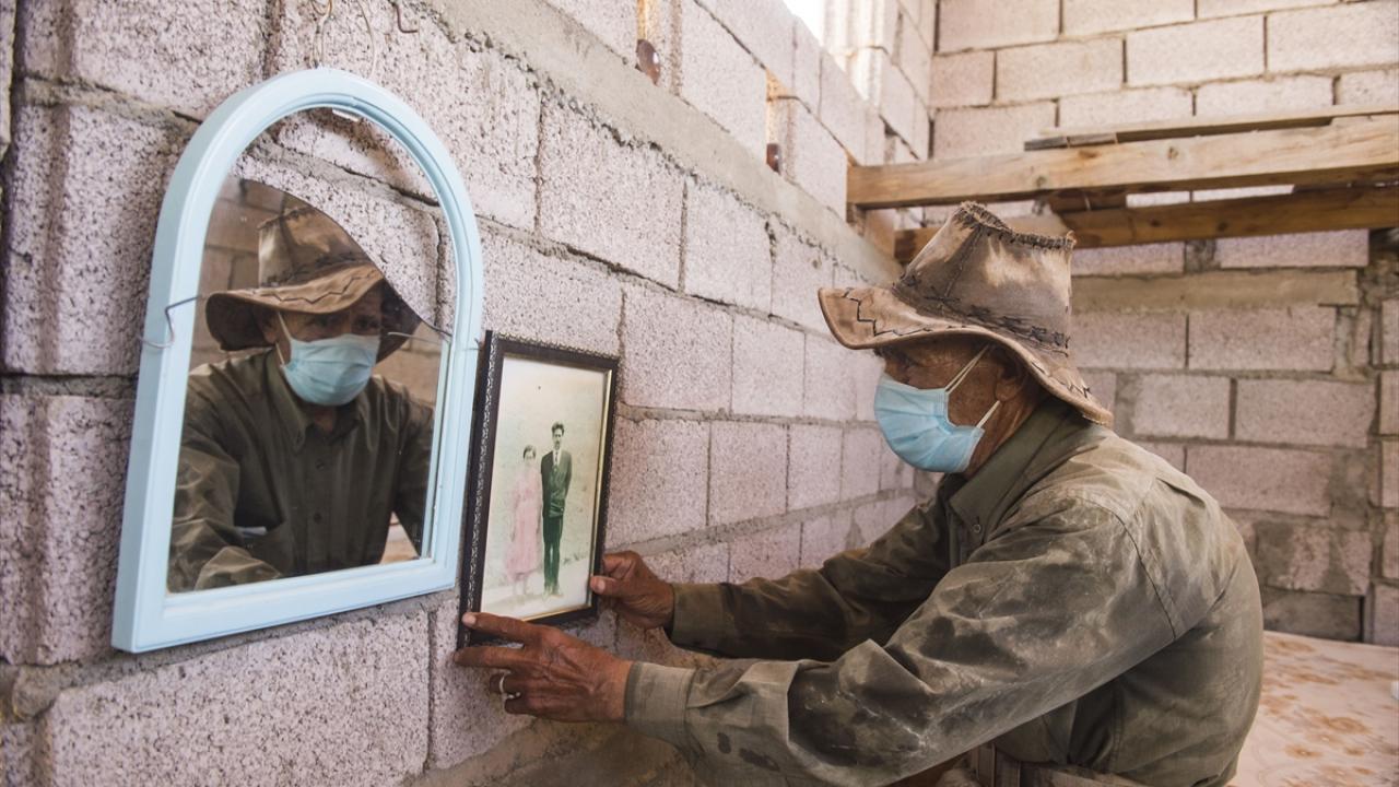 Yanan ormanlar "Robinson Ziya"yı ağlatıyor