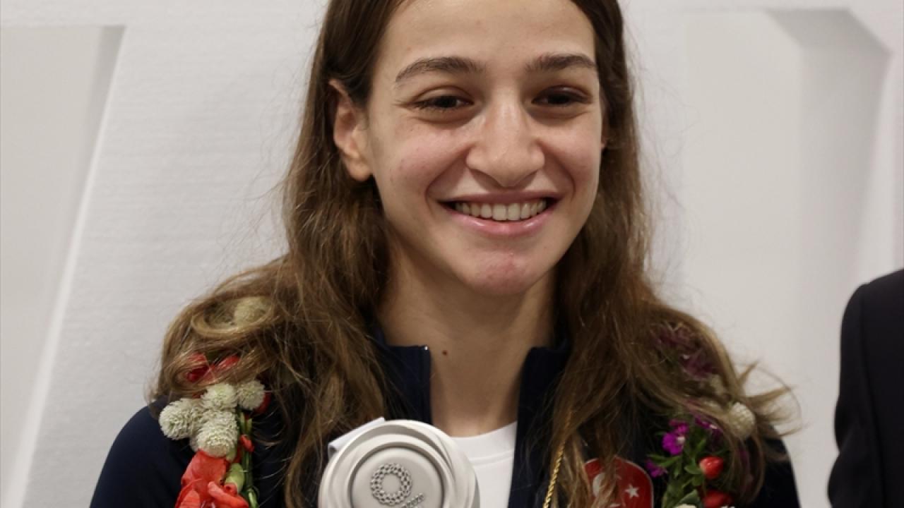 Buse Naz Çakıroğlu: Tek hedefim madalyanın rengini altına çevirmek