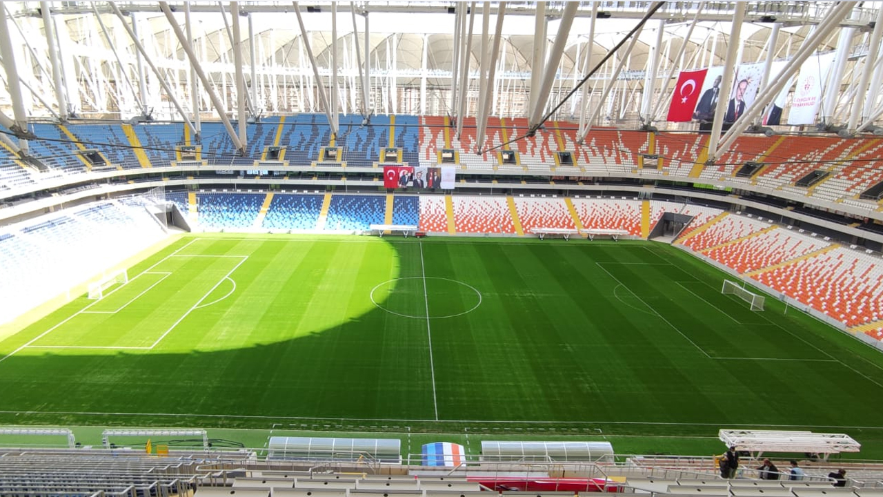 Yeni Adana Stadyumu