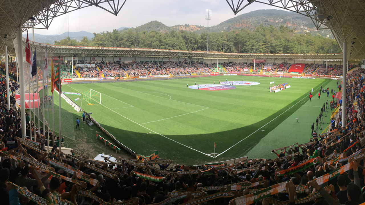 Alanyaspor - Bahçeşehir Okulları Stadyumu