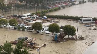 Sinop'ta mahsur kalan 70 kişi için Sahil Güvenlik seferber oldu