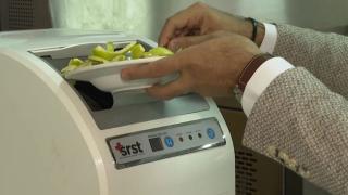 Yerli makineyle atık gıdalar gübre oluyor