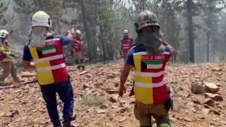 Kuveytli itfaiyeciler yangınlarla mücadelede büyük rol oynadı