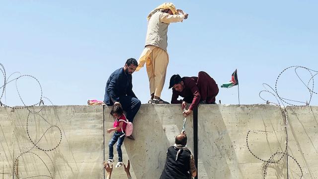 Afganistanda mahsur kaldı, İngiltereye dava açtı