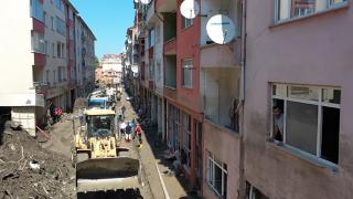 Çocuklarını kurtardı kendisine uzatılan yardım eline uzanamadı